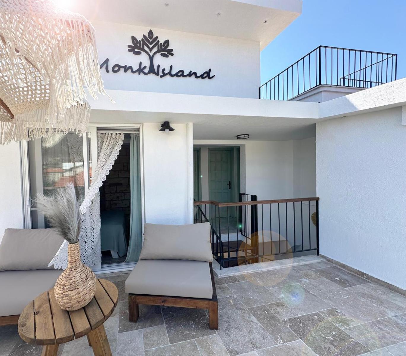 Monk Island Hotel Izmir Exterior photo